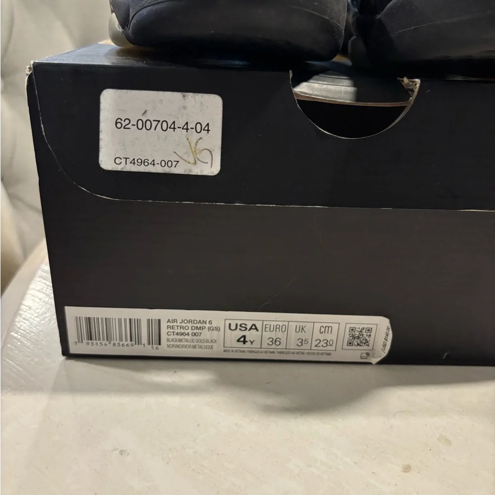 Jordan Retro Black and White Sneakers - Picture 11 of 11